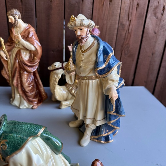 Home interiors and Gifts Retired Nativity set 10 pieces - Picture 11 of 16